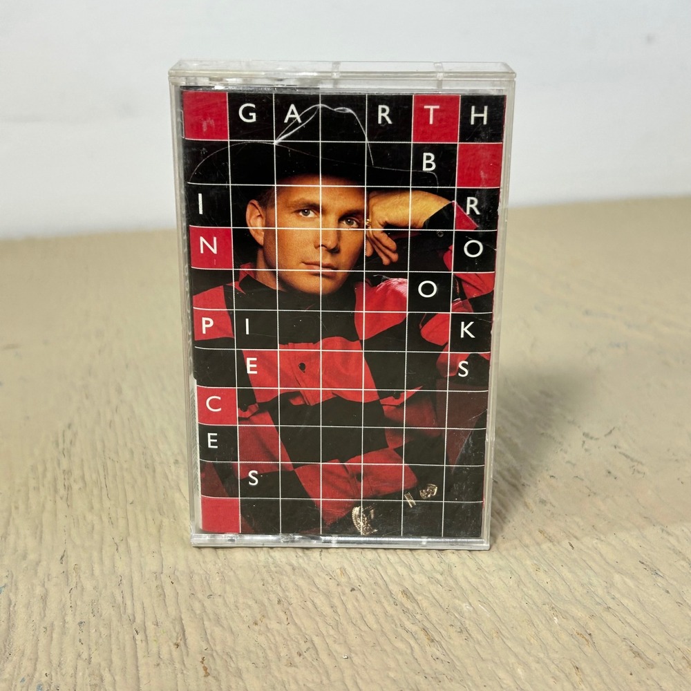 Garth Brooks In Pieces Cassette Tape 1993 Liberty Records Country Music 90s